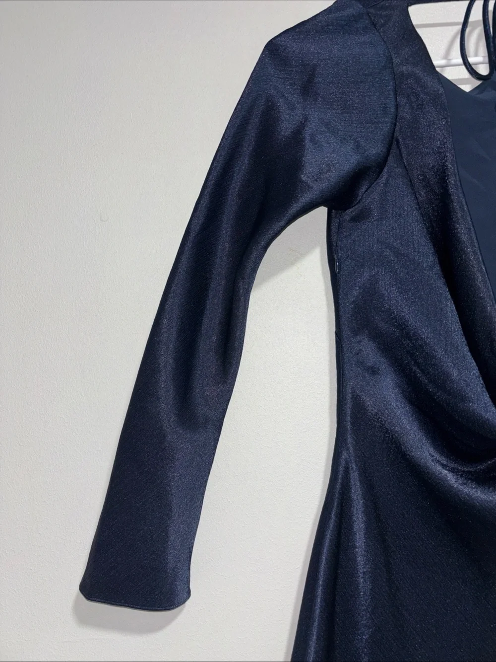 Abercrombie & Fitch Long-sleeve Cowl Back Slip Maxi Dress Women’s Size S Navy